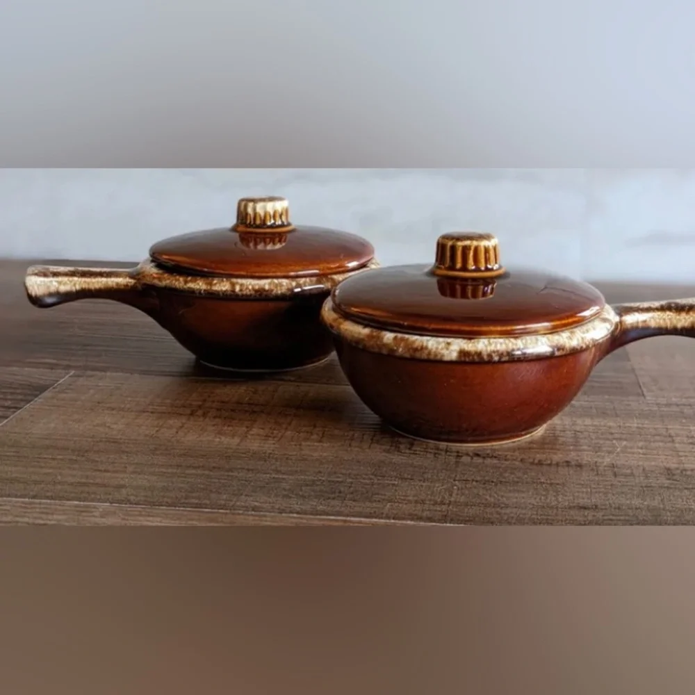 HULL POTTERY Oven Proof Brown Dip Glaze Set of 2 Chili Soup Bowls w/Handle